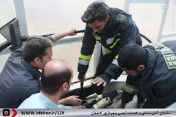 «پله برقی» یک کارگر اصفهانی را بلعید! |عکس|