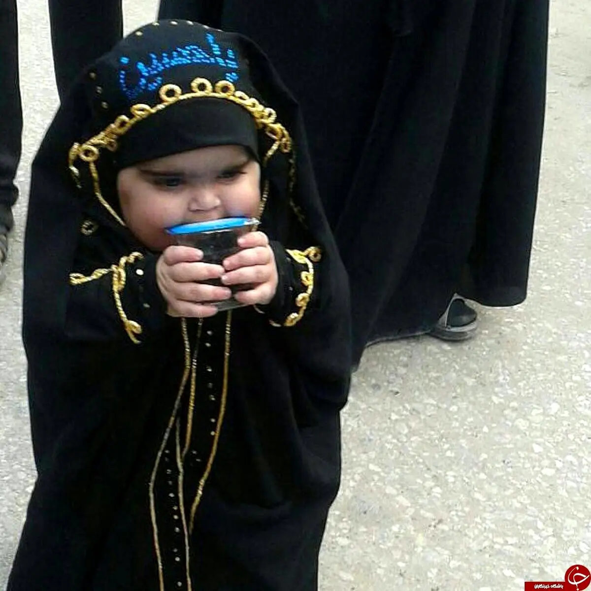 زائر بانمک پیاده روی اربعین + عکس
