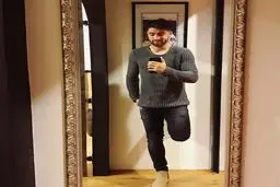 سلفى آينه اى عليرضا جهانبخش!/عکس