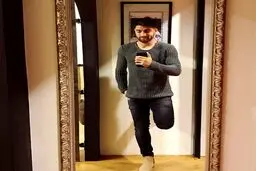 سلفى آينه اى عليرضا جهانبخش!/عکس