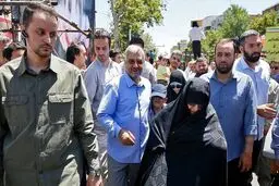 فرمانده سپاه به همراه همسر و فرزندانش در راهپیمایی روز قدس /عکس