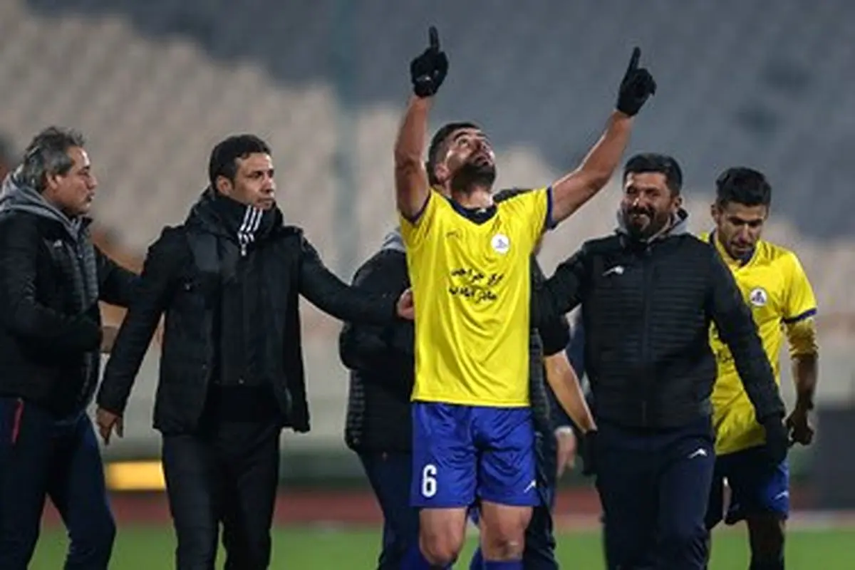 تصاویر / غول کشی به سبک نفتی ها!