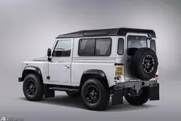 ماشین لندرور Defender / تصاویر