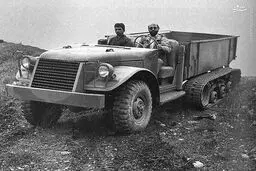 خودرویی که شهید چمران طراحی کرد /عکس