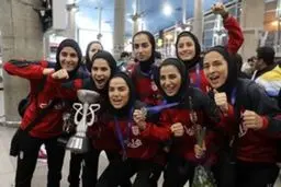 تصاویری دیدنی از بازگشت دختران فوتسال ایران به کشور