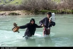 تصاویر: کمک رسانی به روستای بدون راه ده دیک