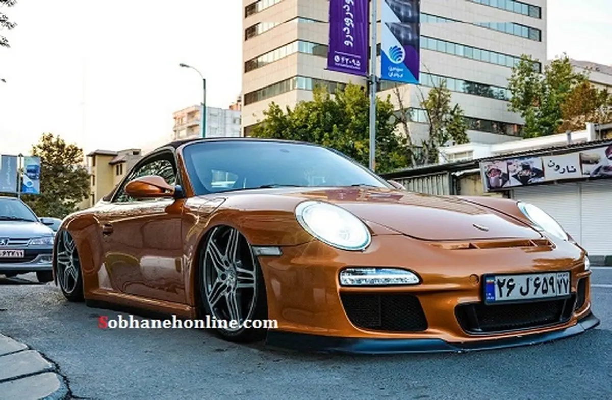 پورشه کف خواب در تهران!/ عکس