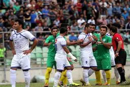 حمله تماشاگران با صندلي به مازيار زارع/ تصاویر