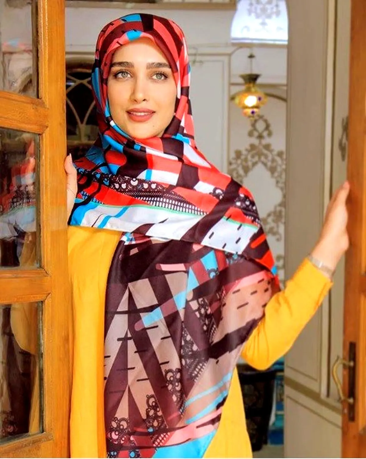 نقش پر رنگ طراح جوان، آناشید حسینی در کارآفرینی و گسترش صنعت نساجی