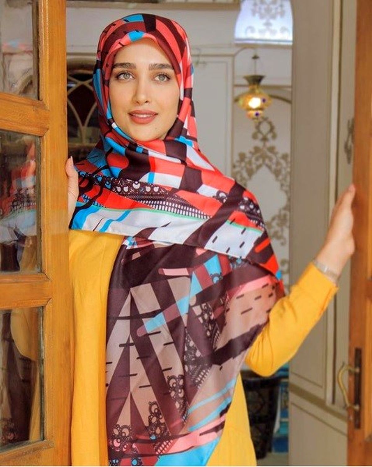 نقش پر رنگ طراح جوان، آناشید حسینی در کارآفرینی و گسترش صنعت نساجی