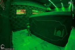 باز کردن ضریح قدیمی حرم امامین عسکریین(ع)/تصاویر