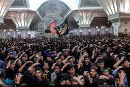 عزاداری دانش آموزان در حرم امام خمینی/تصاویر