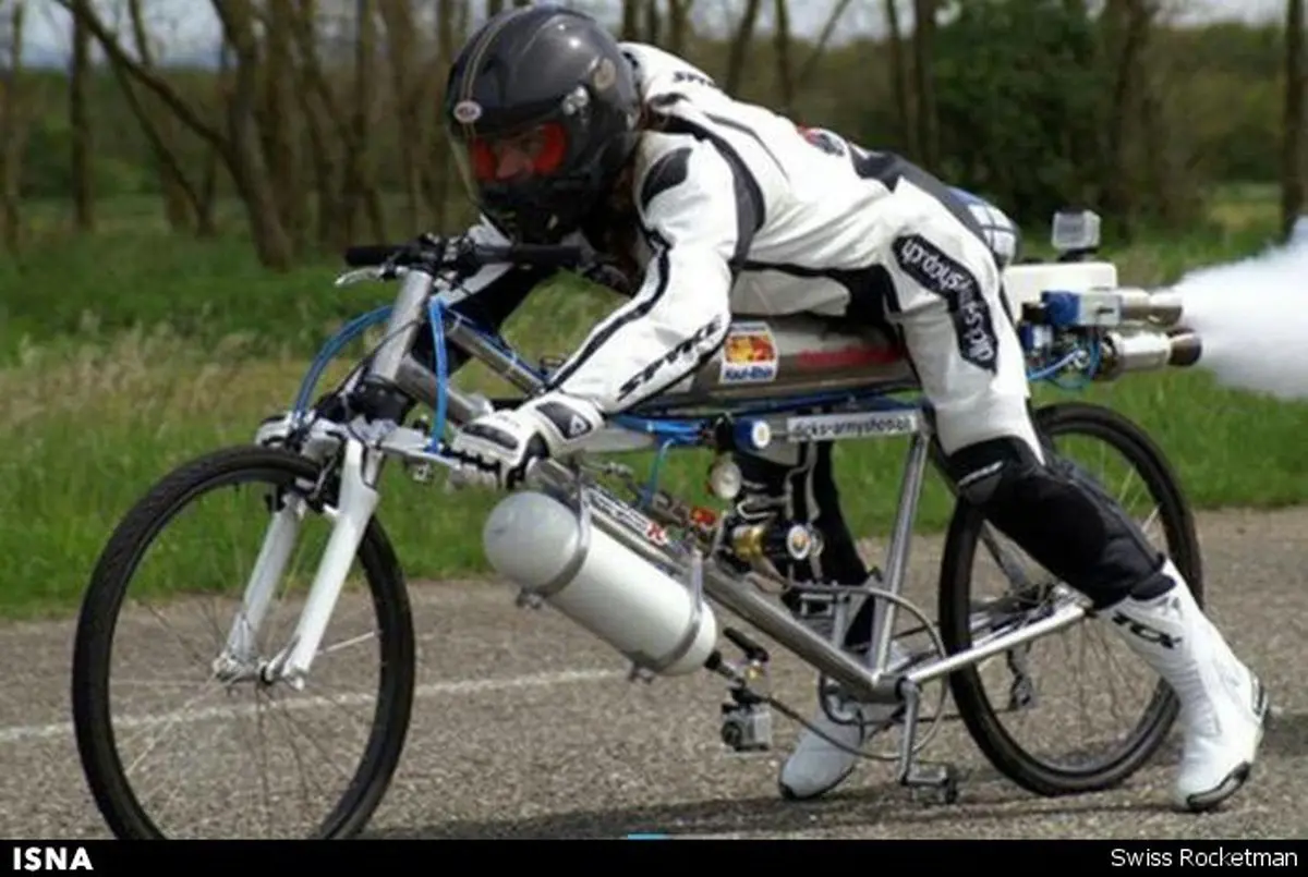 شکست رکورد سرعت دوچرخه‌ موشکی با 333 کیلومتر در ساعت!+عکس