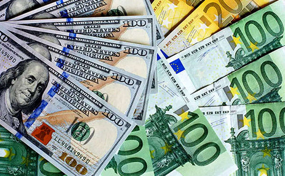 آخرین قیمت دلار و یورو در صرافی‌های بانکی / دلار ارزان شد