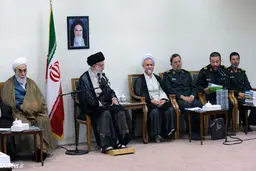 تصاویر دیدار اعضای کنگره ملی شهدای شهرستان نجف آباد با رهبر معظم انقلاب