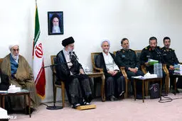 تصاویر دیدار اعضای کنگره ملی شهدای شهرستان نجف آباد با رهبر معظم انقلاب