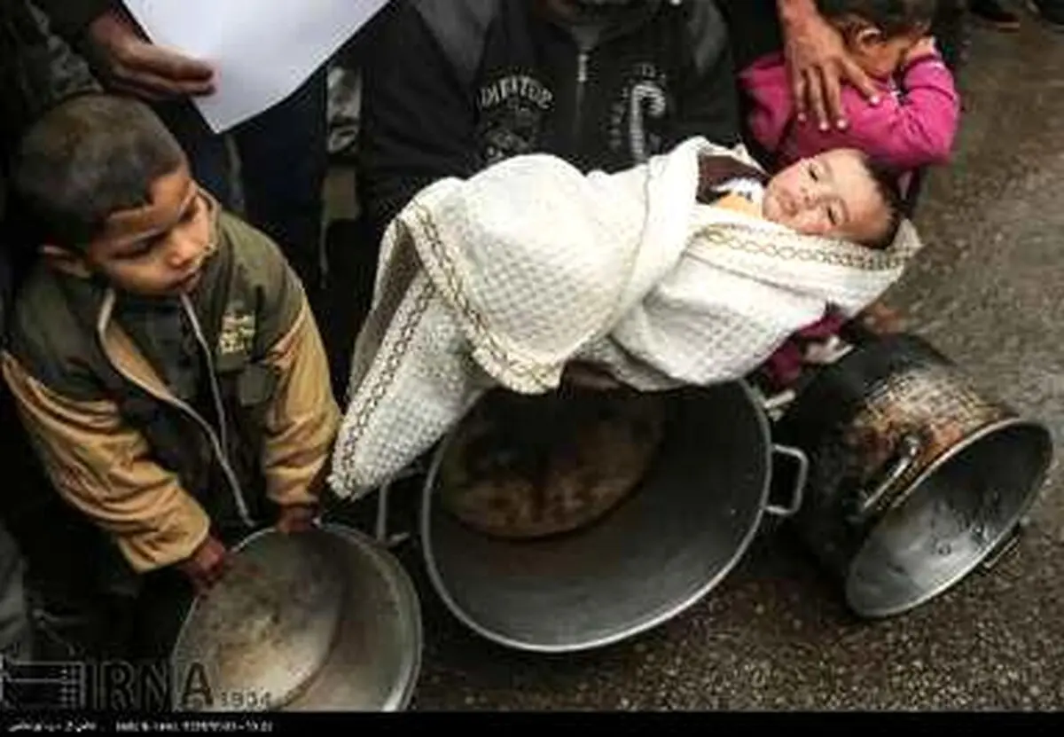 تصاویری از  اعتراض فلسطینیان به قطع کمک های غذایی سازمان ملل‎