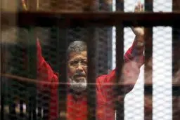 دادستان مصر: محمد مرسی باید اعدام شود / برخی اعضای اخوان المسلمین جاسوسی می کردند؛ آنها با ایران هم ارتباط داشتند