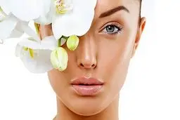 ۶ توصیه مفید به خانم‌هایی که پوست چرب دارند