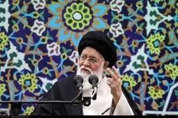 علم الهدی: نماز جمعه فریضه الهی است و در هیچ شرایطی نباید تعطیل شود