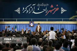 مراسم شب خاطره دفاع مقدس با حضور مقام معظم رهبری