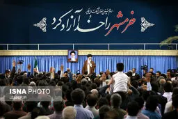 مراسم شب خاطره دفاع مقدس با حضور مقام معظم رهبری