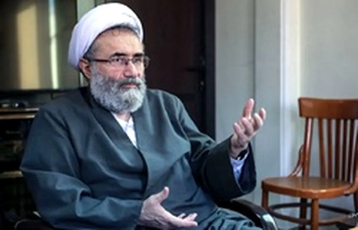 مسیح مهاجری: چرا ائمه جمعه باید به فرزندان مسئولان بگویند «توله»؟ / از روحانیت انتظار آپولو هوا کردن نداریم ولی ادب انتظار است