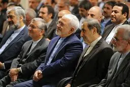 لبخندهای ظریف، ولایتی و خرازی در دیدار با رهبری /عکس