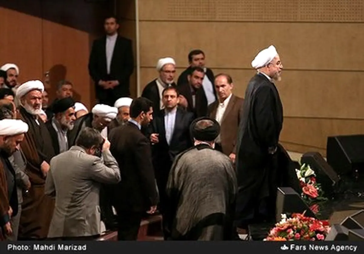 حاشیه‌های تصویری حضور حسن روحانی در اجلاس روز جهانی مسجد