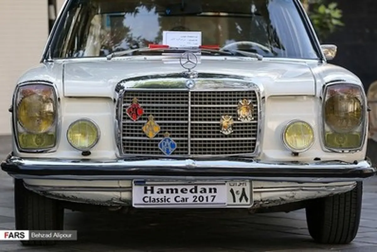 دورهمی خودروهای عتیقه در همدان/تصاویر