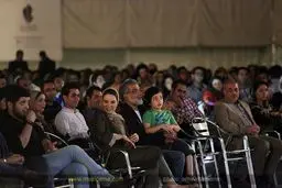 بهروز افخمی به همراه همسر و فرزندش در کنسرت چارتار/ عکس