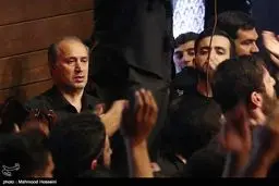 عزاداری تاج در هیئت مداح معروف تهران/عکس