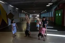 تصاویر/ زندان هلندی‌ها که محل زندگی پناهجویان شد