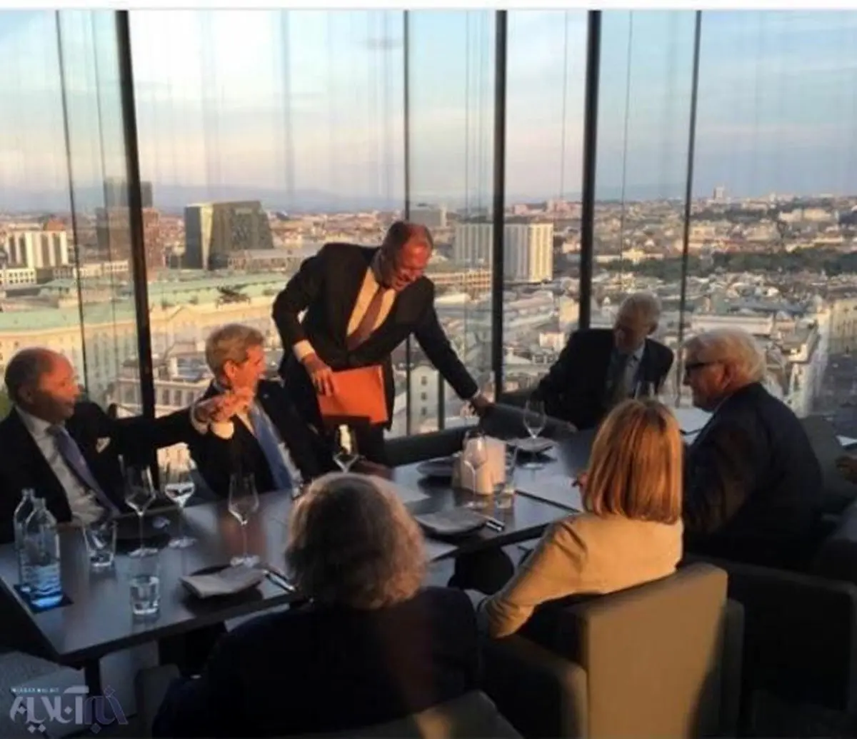 شام کاری وزرای 5+1 در بام وین/عکس