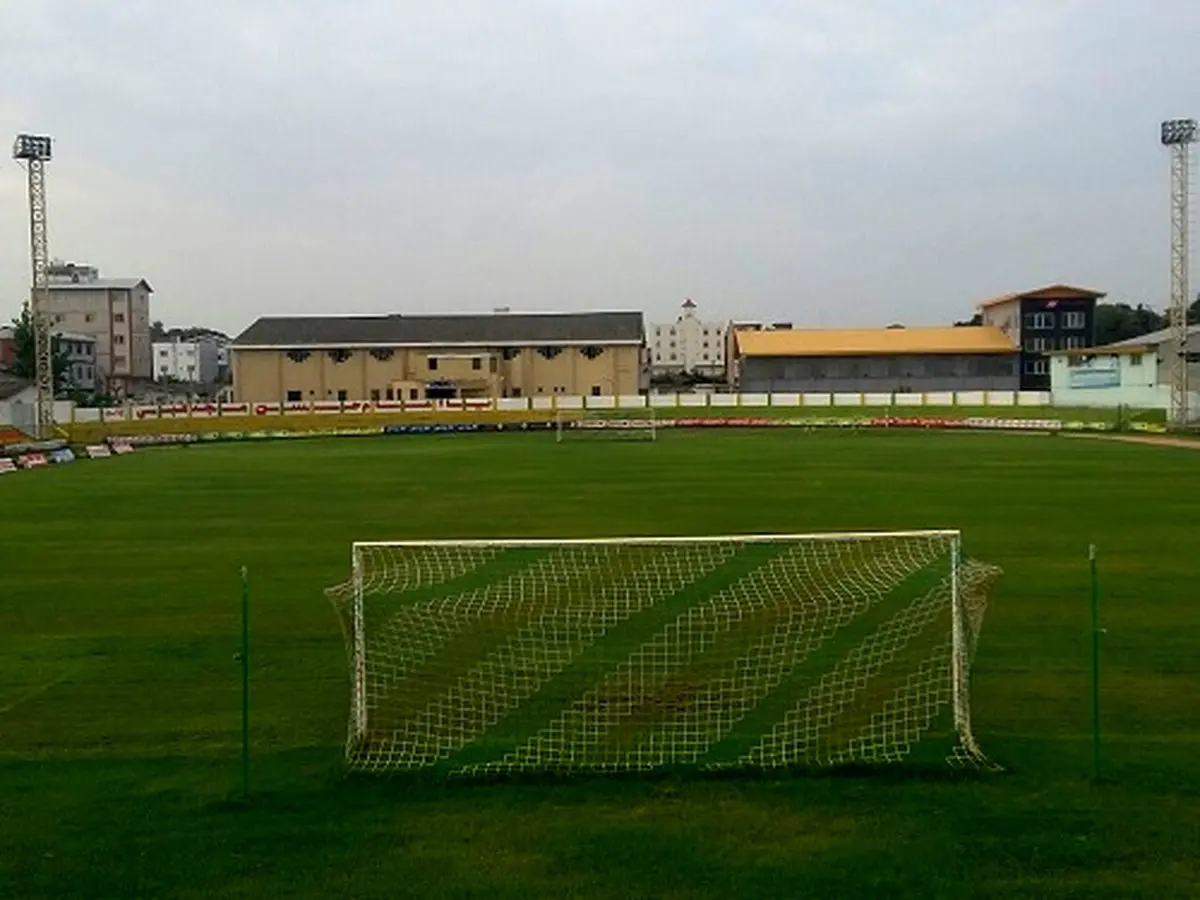 لحظه به لحظه با بدرقه کاپیتان تا خانه ابدی/ پیکر هادی نوروزی به خاک سپرده شد