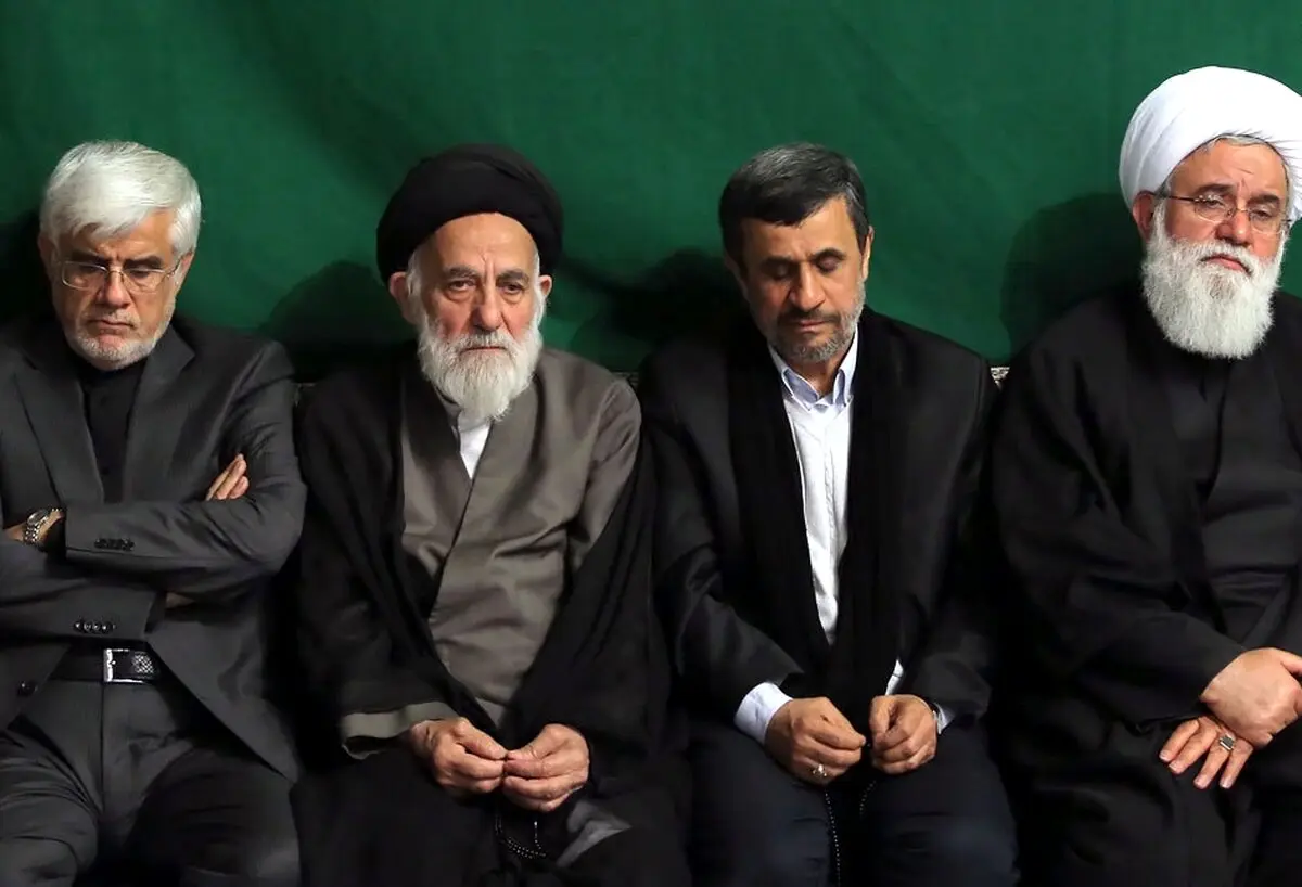 احمدی نژاد در عزاداری ایام فاطمیه بیت رهبری/ عکس