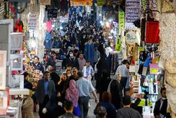 شلوغی بازار در بحبوحه کرونا + عکس