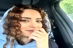 متفاوت ترین سلفی بهنوش طباطبایی در اتومبیلش/عکس