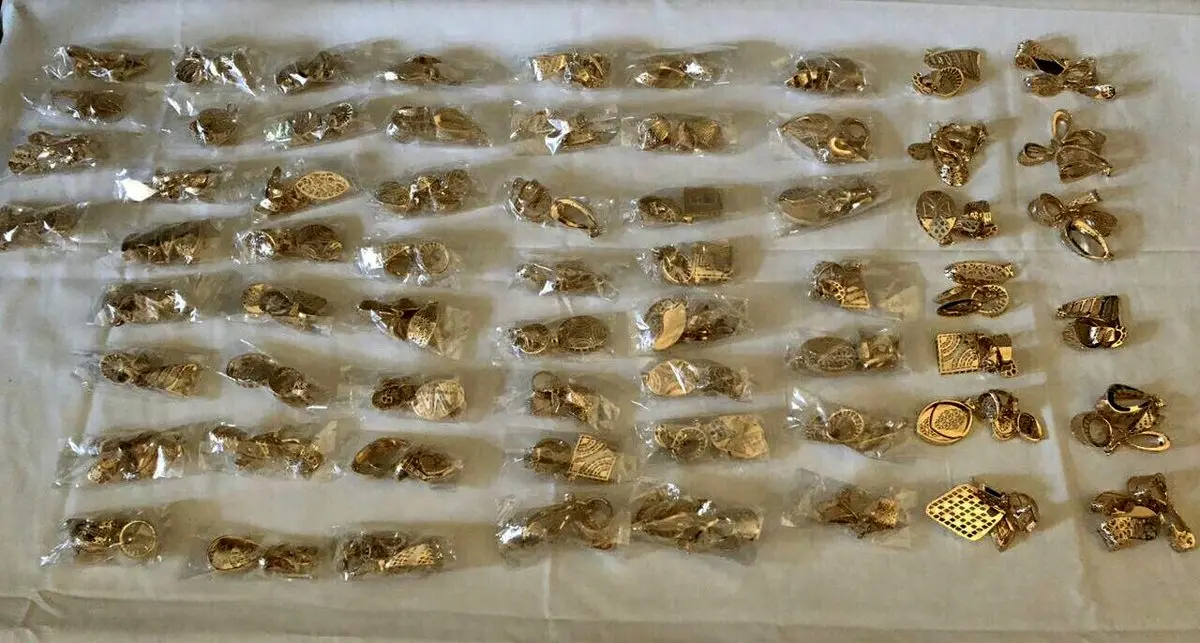 کشف یک کیلو و ۱۰۰ گرم طلای قاچاق از بدن یک مسافر ورودی