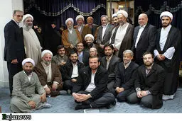 بازی انتخاباتی جبهه پایداری علیه اصول‌گرایان /رستگاری اصول‌گرایانه در «دقیقه آخر» /راست‌گرایان از کنار شاگردان آیت‌الله مصباح عبور کردند؟