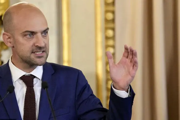 فرانسه :آمریکا از ایران امتیاز خیلی بزرگی می خواهد