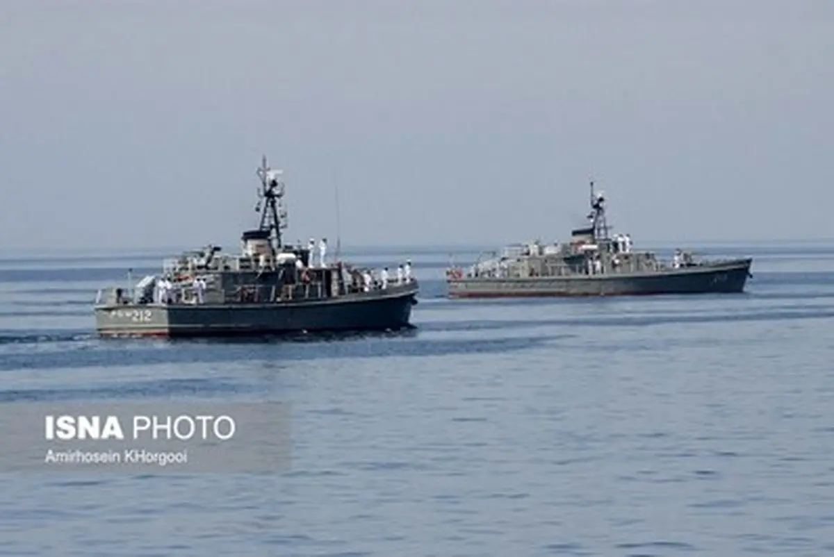 رژه دریایی ارتش جمهوری اسلامی ایران/تصاویر