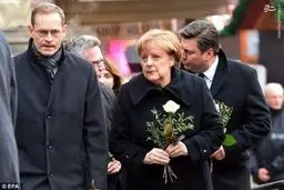 حضور مرکل در محل حادثه تروریستی برلین/تصاویر