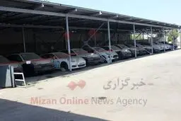 عکسی از پارکینگ خودروهای قاچاق جنجالی