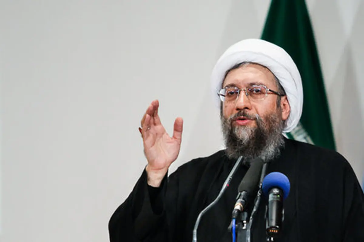 آیت الله آملی لاریجانی: شایعه حساب های شخصی  من دروغ است/ لغو سخنرانی یک نماینده مهم‌تر بود یا پخش یک شایعه درباره رییس قوه قضاییه؟/ متوجه نمی شوم چرا رئیس مجلس درباره حادثه مشهد اظهار تاسف کرده