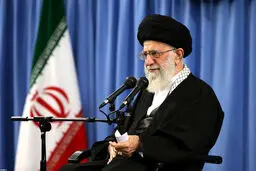 تاثیرات همبستگی مردم در بیانات رهبر انقلاب