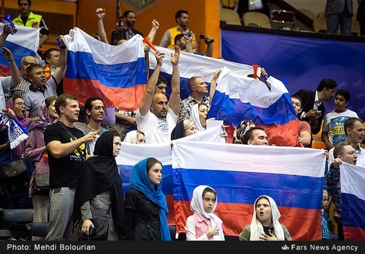 زنان روس در ورزشگاه آزادی/ عکس