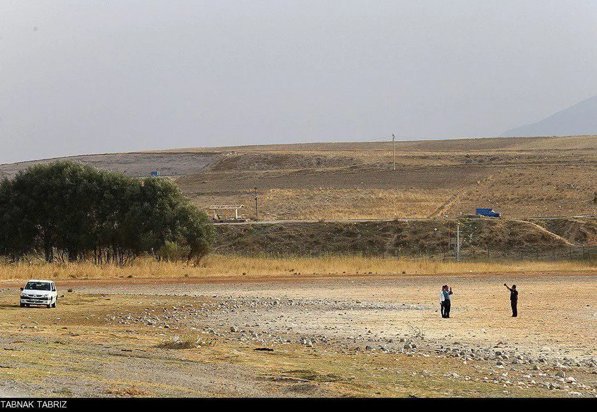 تالاب خشک شده قوری گل /عکس