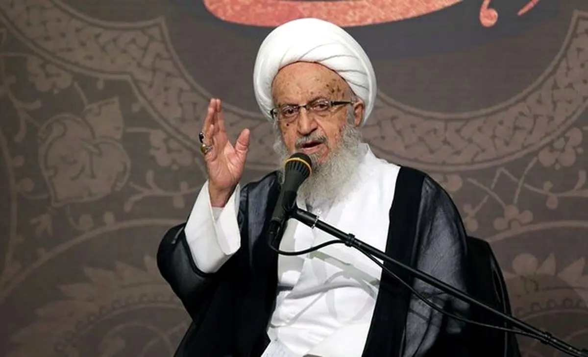 نظر آیت الله مکارم درباره حضور زنان در ورزشگاه