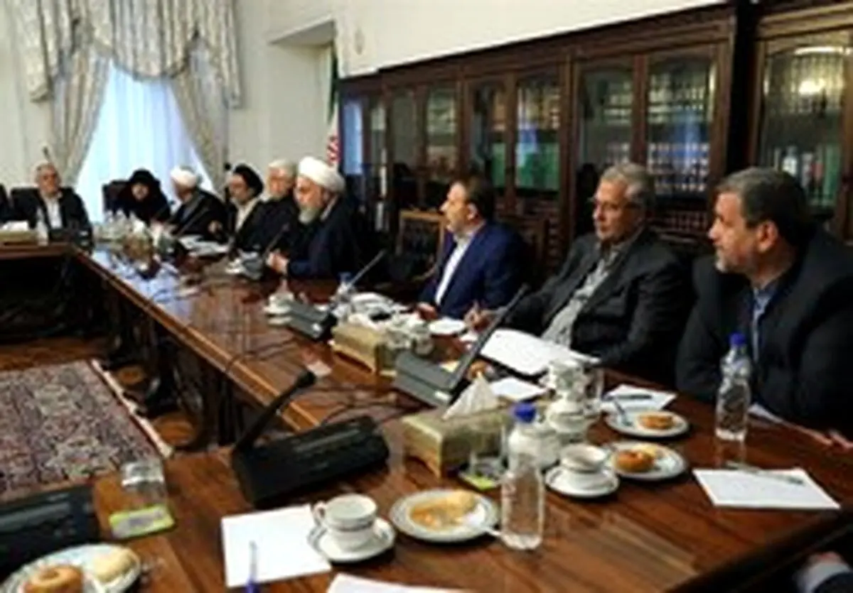 روایتی از جلسه «میکروفن خاموش» رئیس‌جمهور با اصلاح‌طلبان / روحانی گفت نگران انتخابات نباشید، ما باور نکردیم
